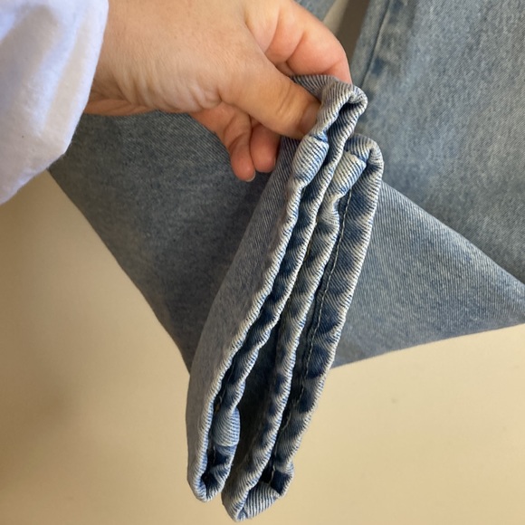 Vintage Jeans Womens 26 x 31 High Pinch Waist Straight Taper 90s 80s Light Blue - Picture 8 of 11